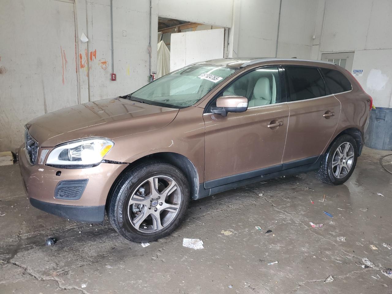 2012 Volvo Xc60 T6 for Sale in Madisonville, TN - Front End