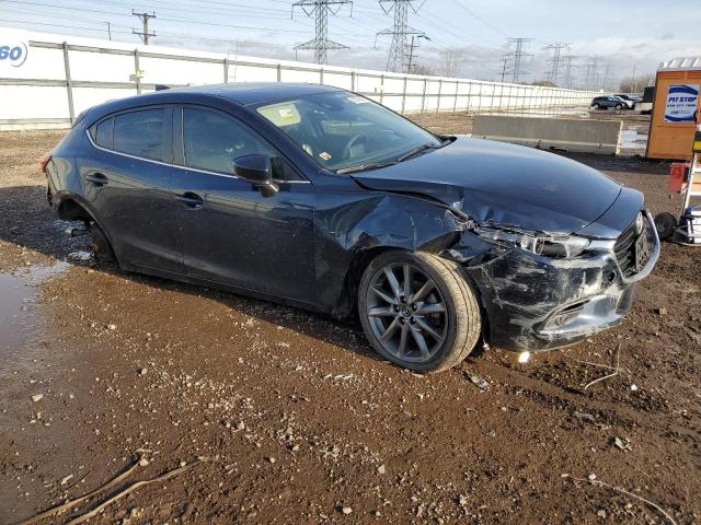  MAZDA 3 2018 Granatowy