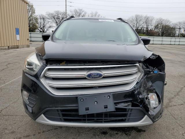  FORD ESCAPE 2018 Czarny