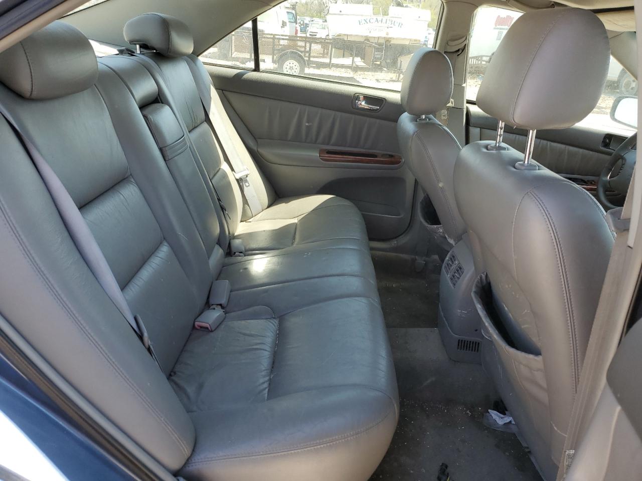 2004 Toyota Camry Le VIN: 4T1BE32K74U789915 Lot: 51593635
