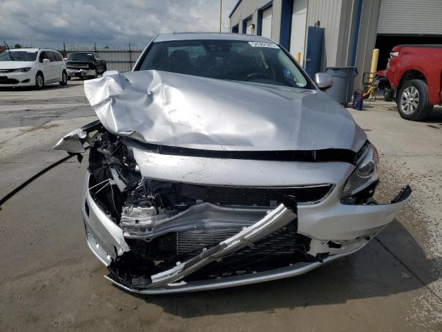  VOLVO S60 2017 Srebrny