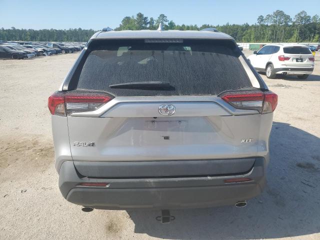 TOYOTA RAV4 2021 Srebrny