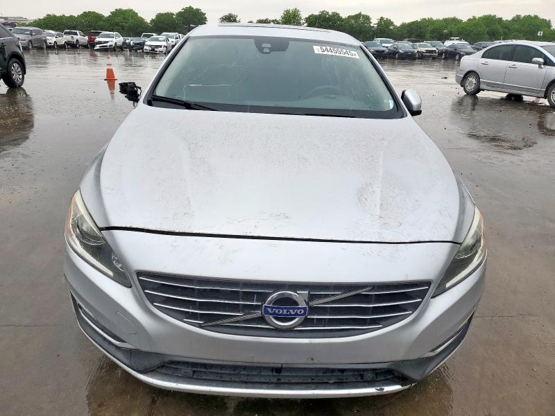 Sedans VOLVO S60 2015 Srebrny