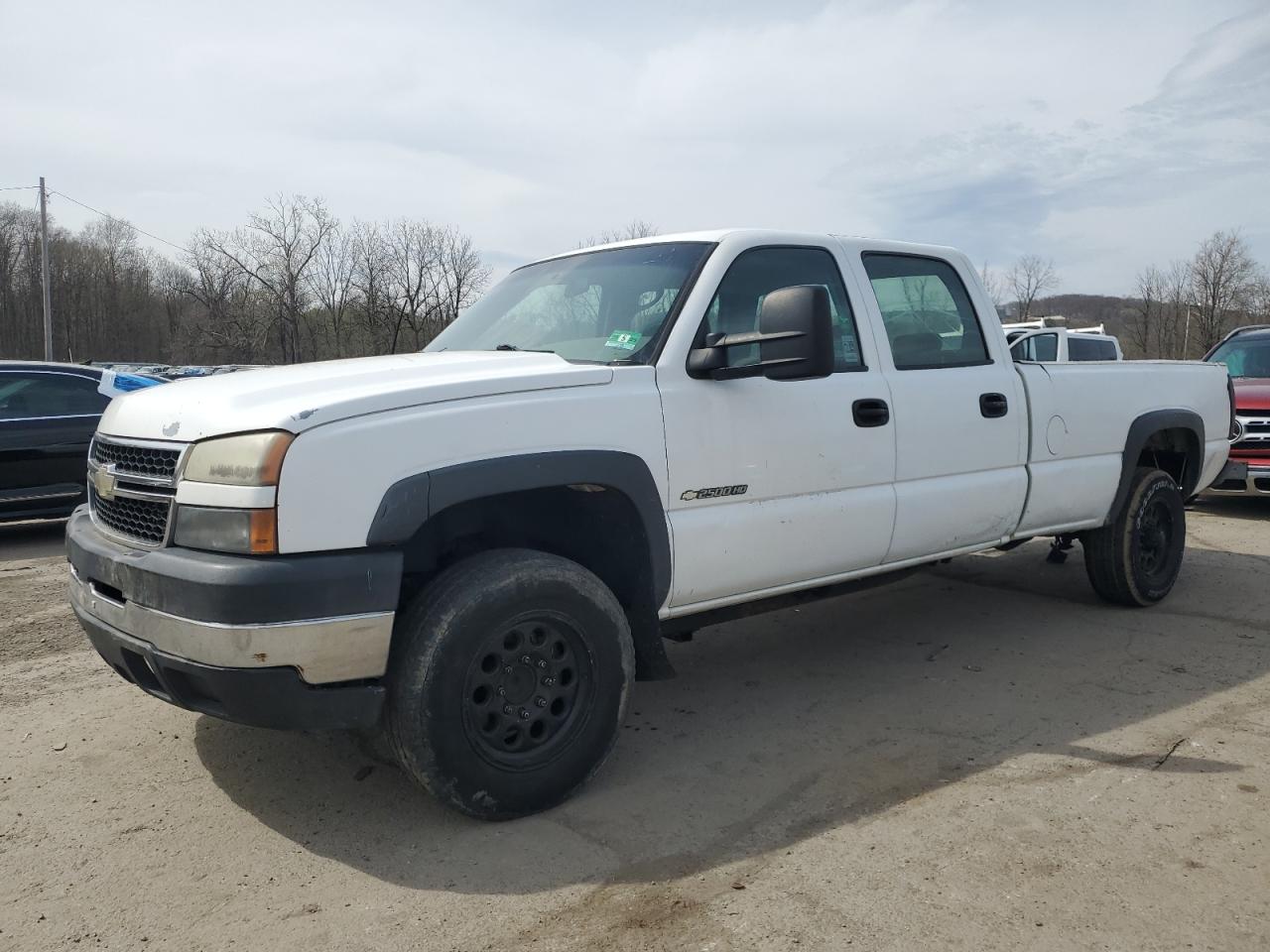 2007 Chevrolet Silverado C2500 Heavy Duty de vânzare în Marlboro, NY - Minor Dent/Scratches