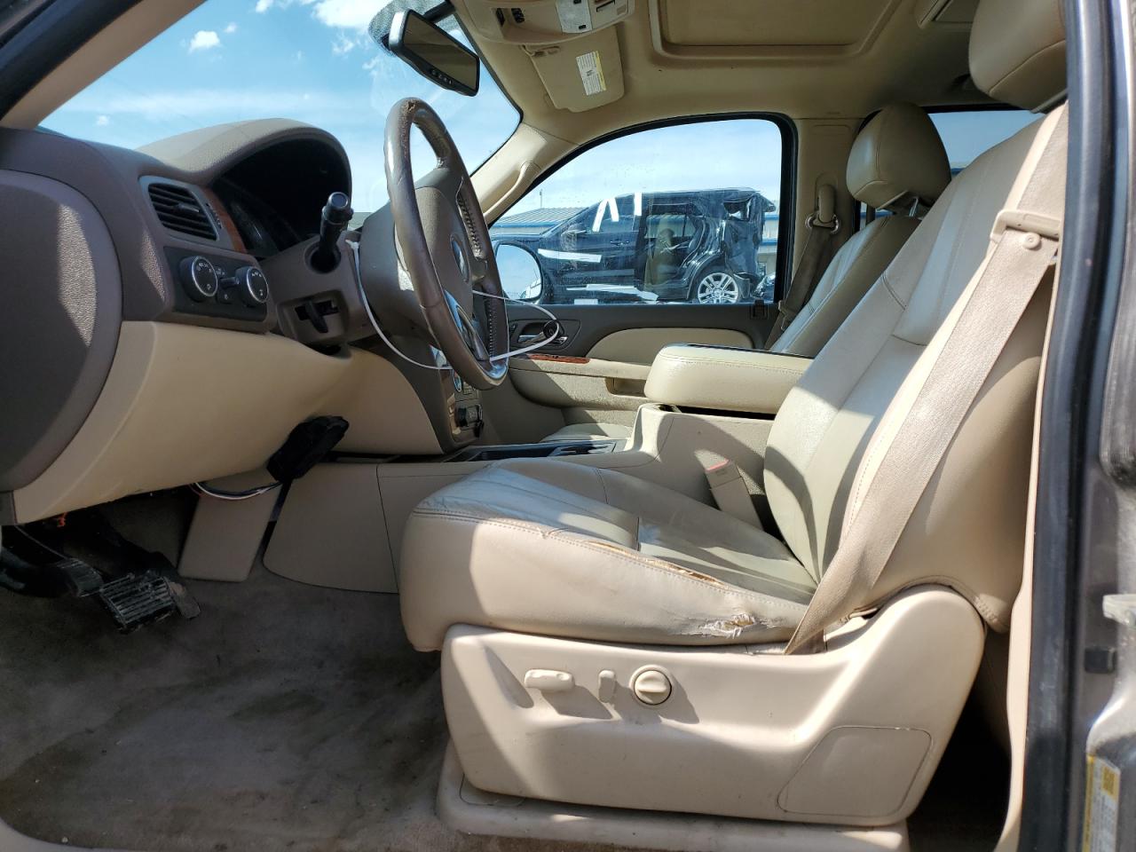 2012 Chevrolet Suburban K1500 Lt VIN: 1GNSKJE77CR240491 Lot: 52559985