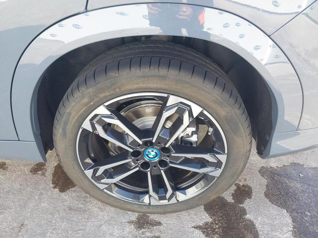 2025 BMW IX2 EDRIVE
