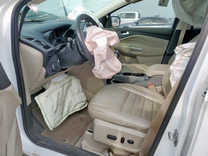  FORD ESCAPE 2015 Белый