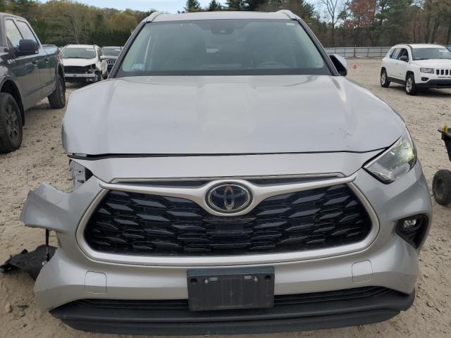  TOYOTA HIGHLANDER 2022 Silver