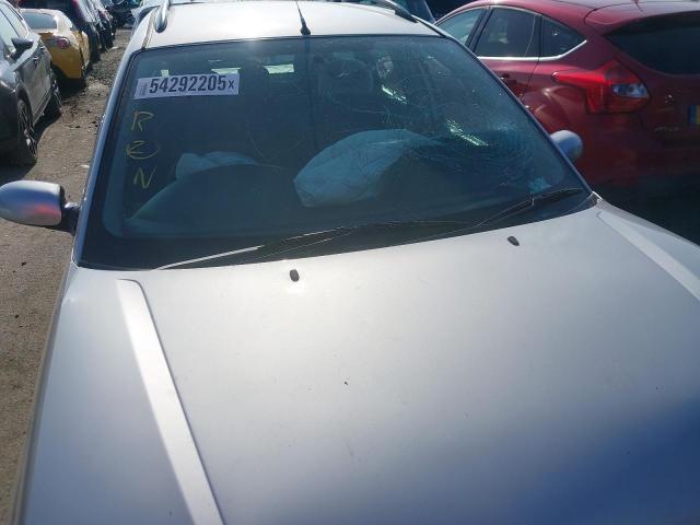 2002 FORD FOCUS GHIA