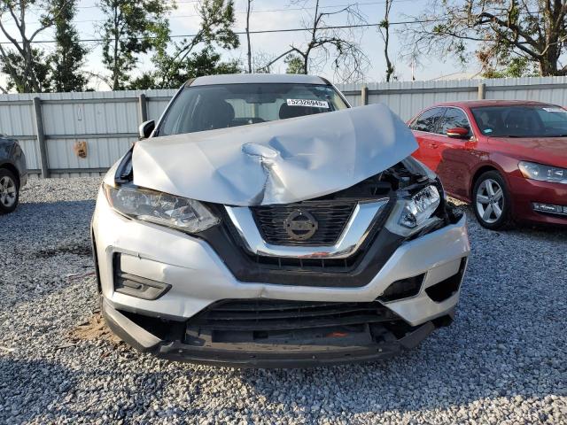  NISSAN ROGUE 2017 Srebrny
