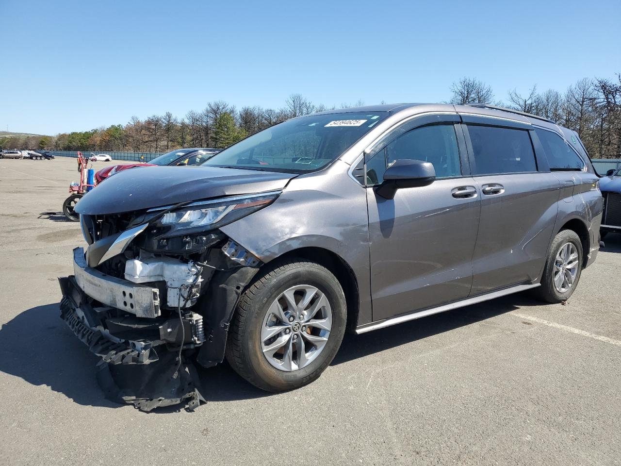 2023 Toyota Sienna Le for Sale in Brookhaven, NY - Rear End