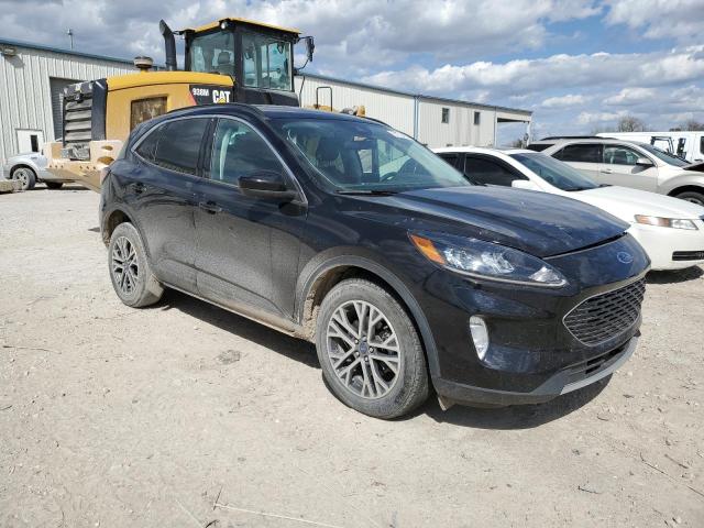  FORD ESCAPE 2021 Черный