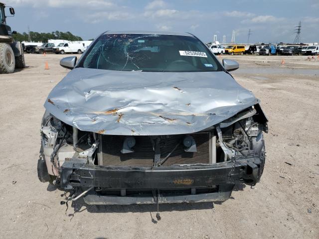  TOYOTA CAMRY 2015 Silver