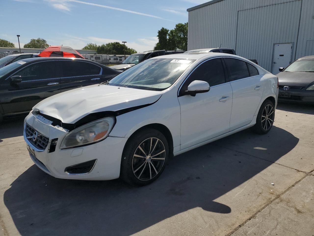 2012 Volvo S60 T5 en Venta en Sacramento, CA - Front End