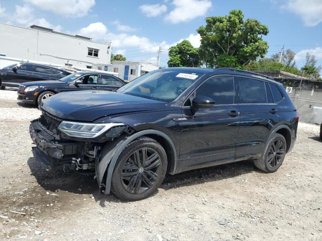  VOLKSWAGEN TIGUAN 2022 Черный