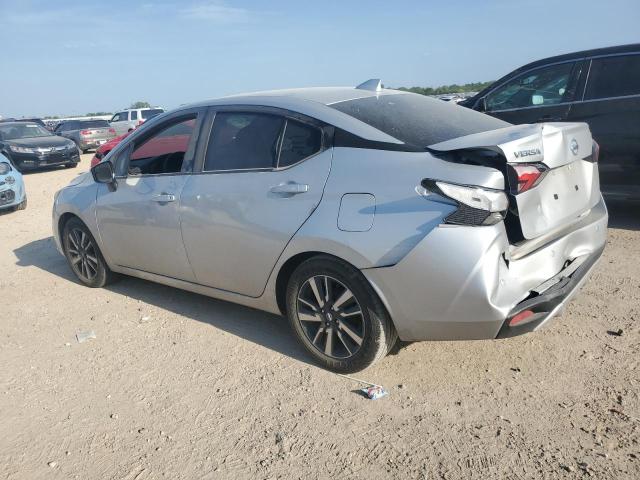  NISSAN VERSA 2021 Srebrny