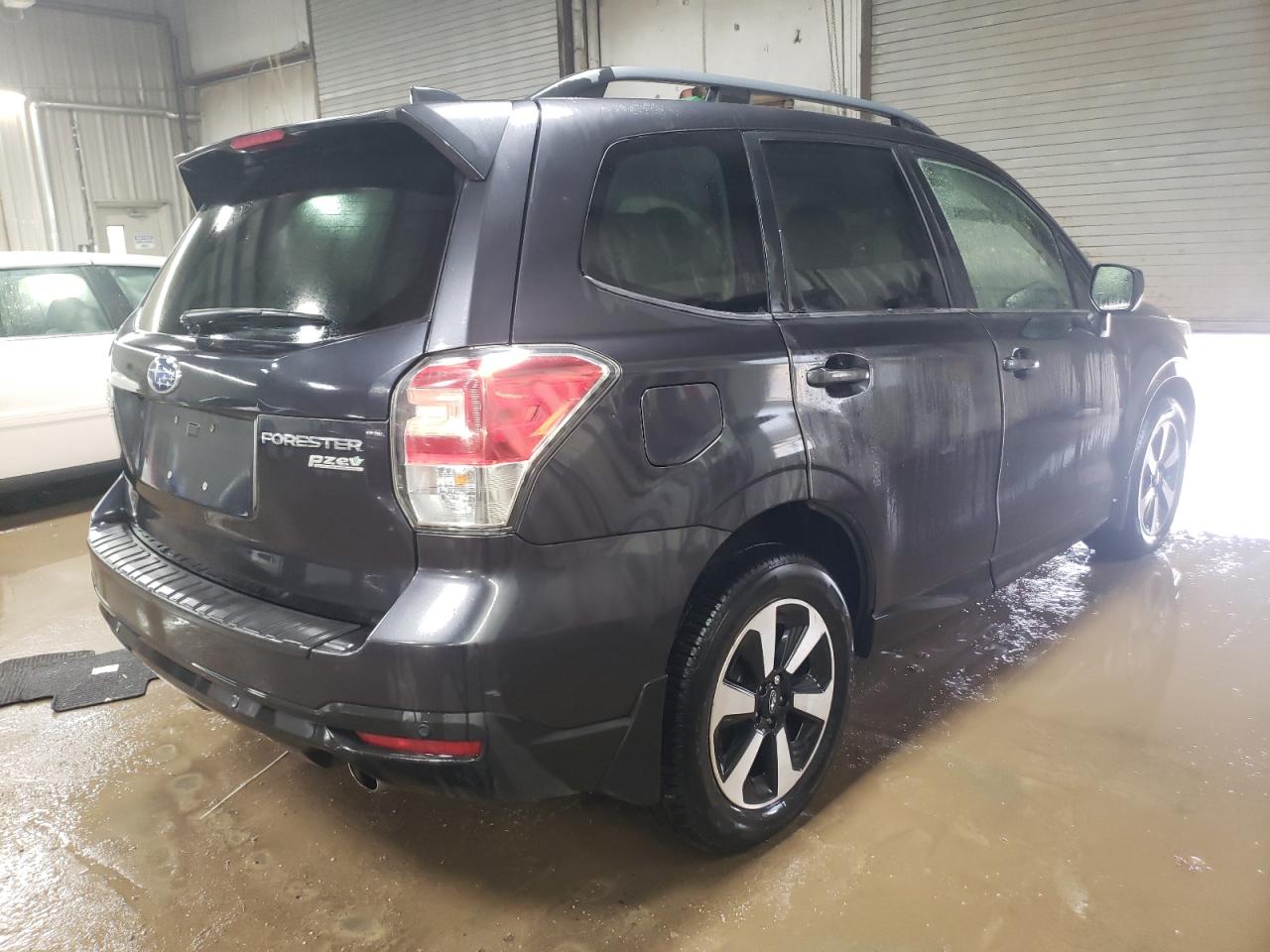 2017 Subaru Forester - Image 3