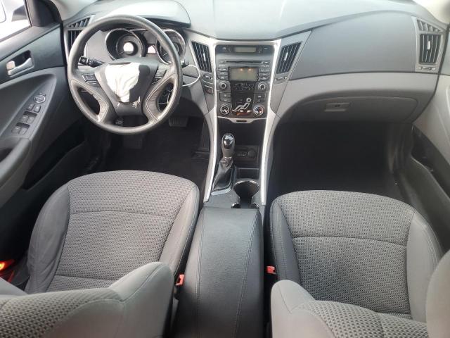  HYUNDAI SONATA 2013 Серебристый