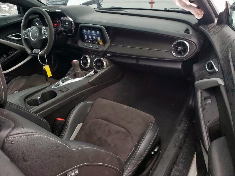  CHEVROLET CAMARO 2021 Белы