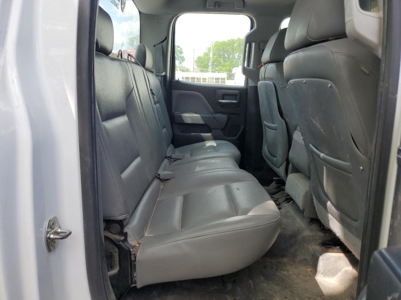 2015 Chevrolet Silverado K2500 Heavy Duty VIN: 1GC2KUEGXFZ540251 Lot: 54294475