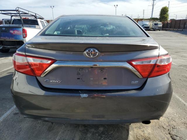 Седаны TOYOTA CAMRY 2015 Серый