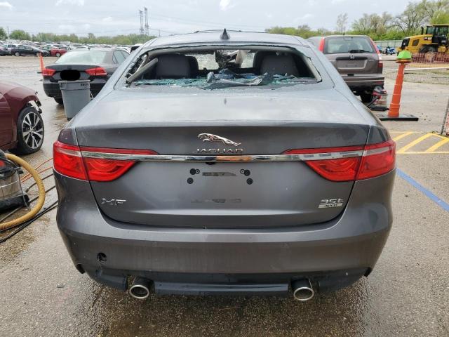 Sedans JAGUAR XF 2016 Szary