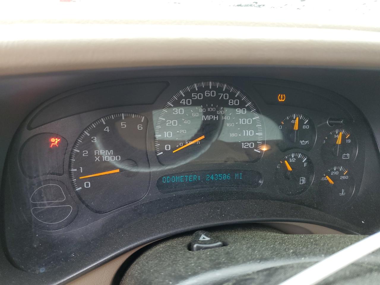 2005 GMC Yukon VIN: 1GKEK13T25R165079 Lot: 52954315
