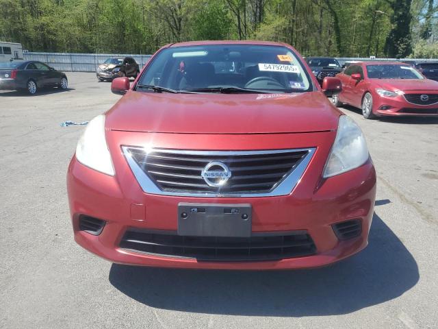  NISSAN VERSA 2014 Czerwony
