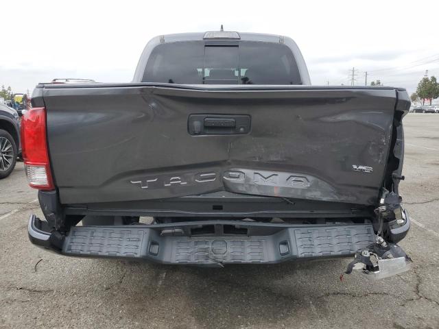 Pickups TOYOTA TACOMA 2017 Gray