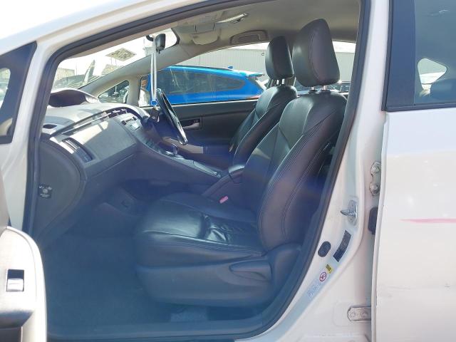 2011 TOYOTA PRIUS T4 V