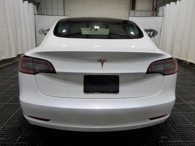  TESLA MODEL 3 2022 Белы