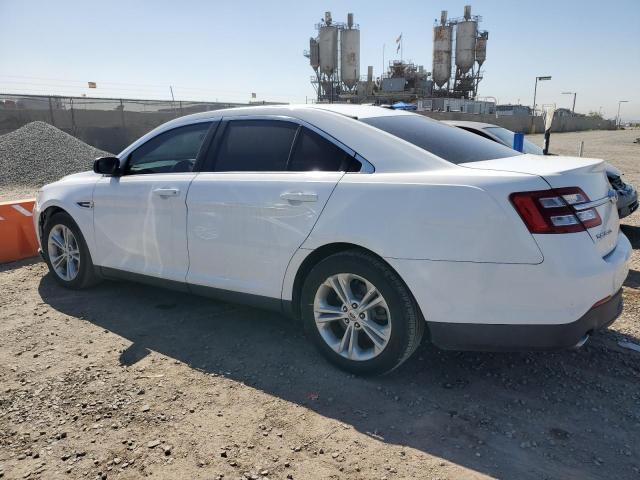  FORD TAURUS 2018 Biały