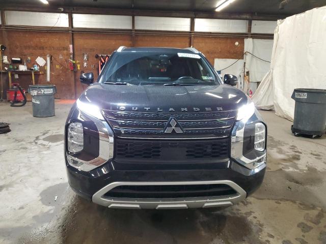  MITSUBISHI OUTLANDER 2022 Czarny