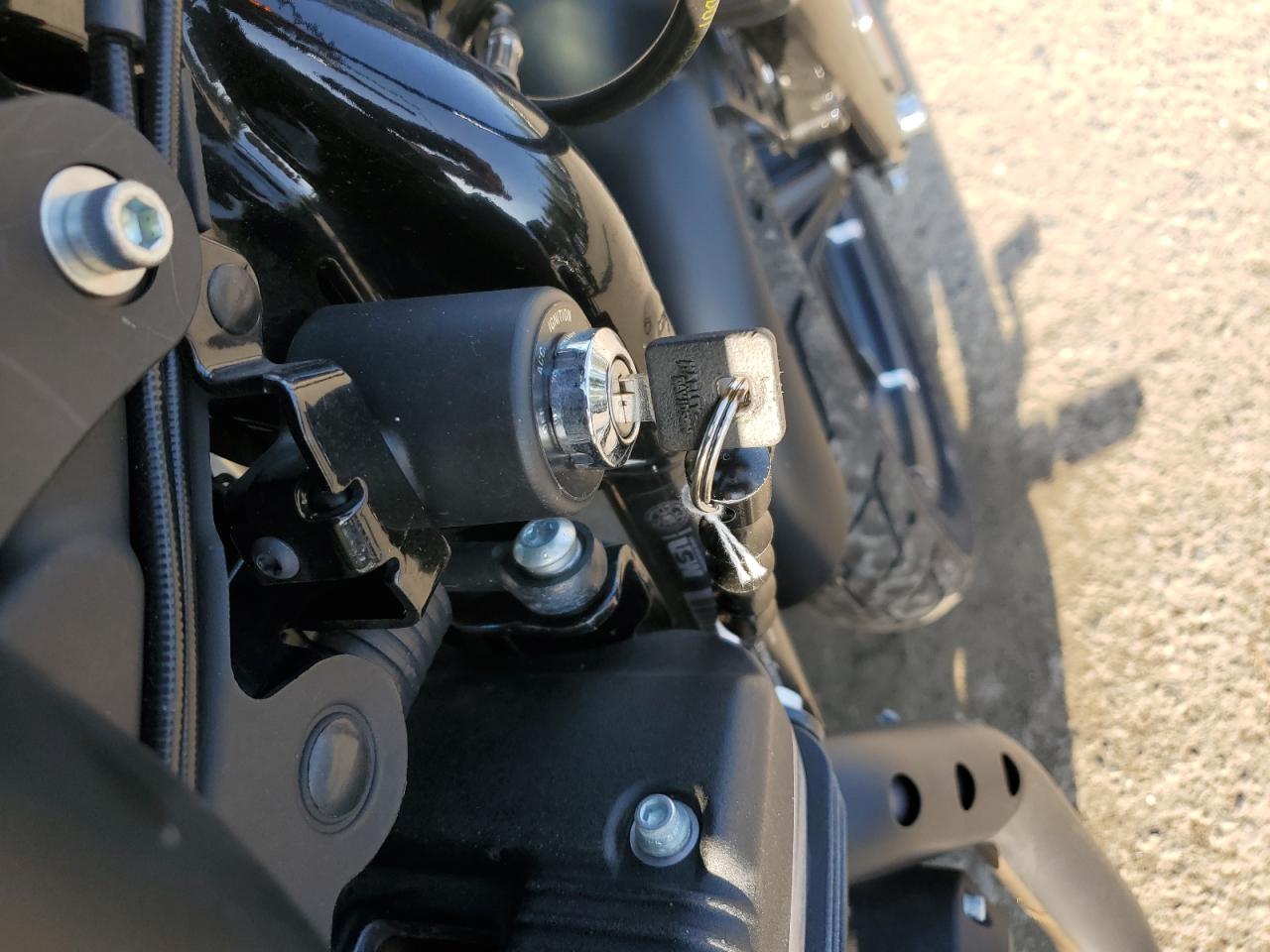 2017 Harley-Davidson Xl883 Iron 883 VIN: 1HD4LE215HC408398 Lot: 54205655