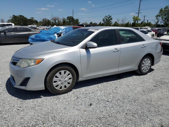  TOYOTA CAMRY 2012 Srebrny