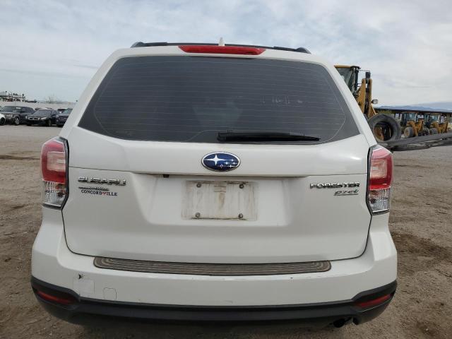  SUBARU FORESTER 2017 Белый