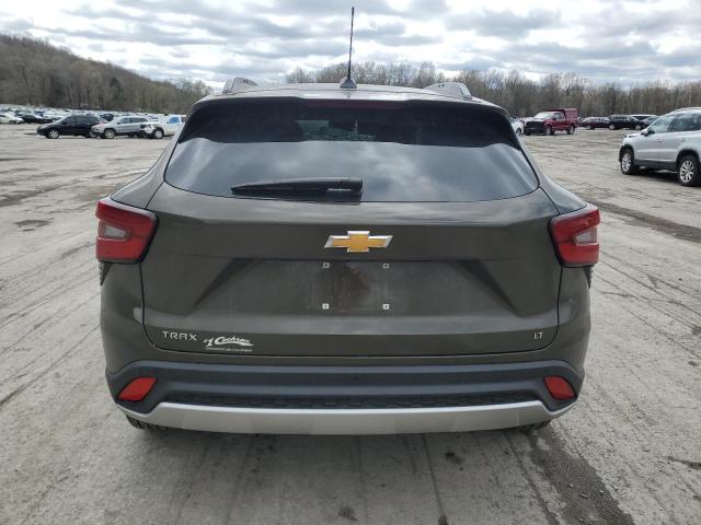  CHEVROLET TRAX 2024 Brązowy
