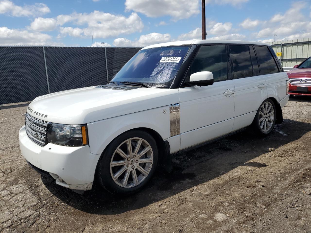 Woodhaven, MI에서 판매 중인 2012 Land Rover Range Rover Hse Luxury - Minor Dent/Scratches