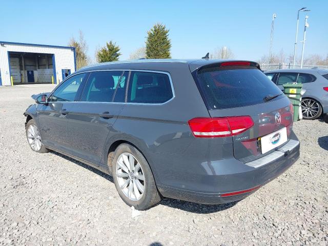 2019 VOLKSWAGEN PASSAT SE