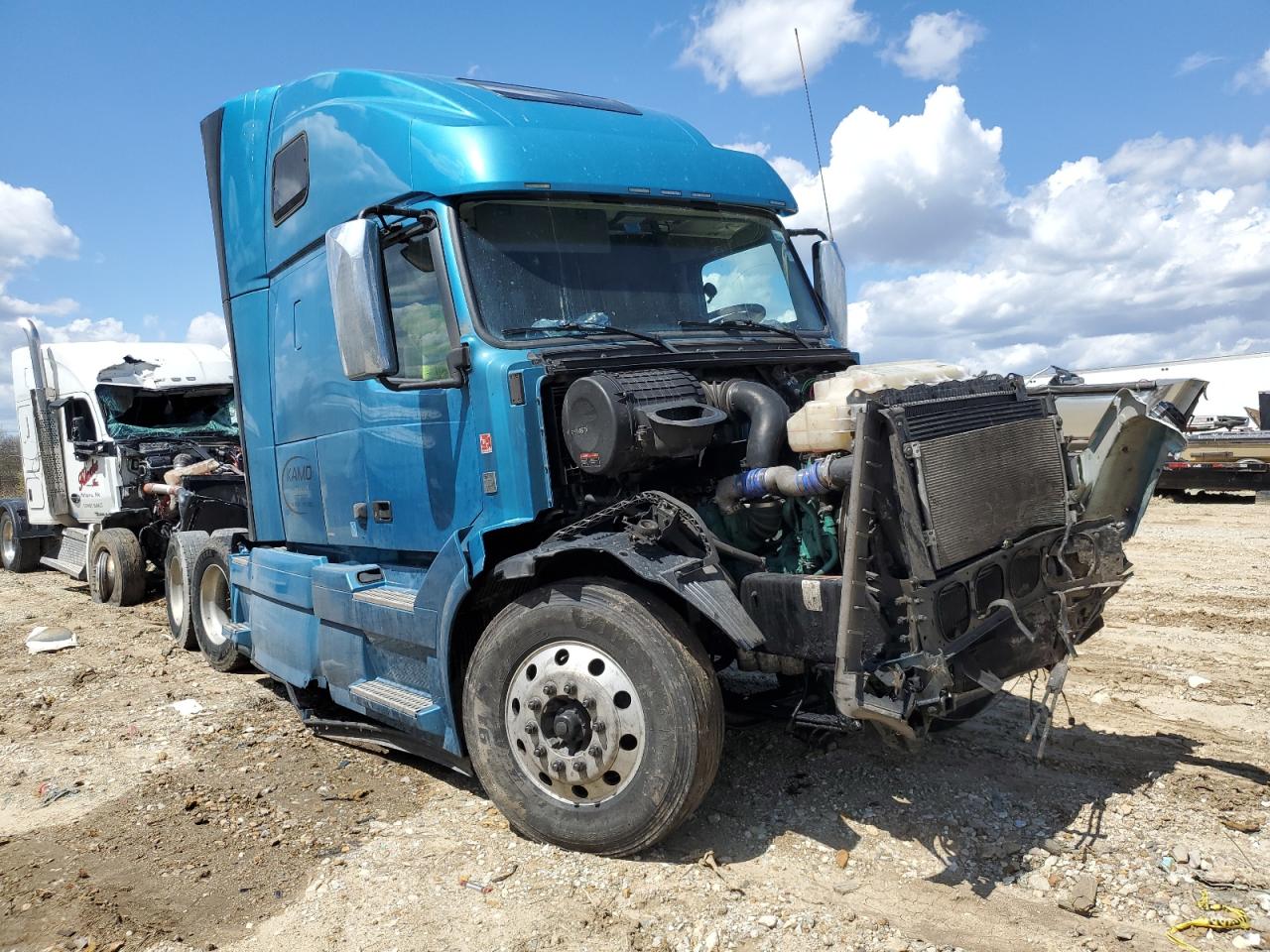 2018 Volvo Vnl Semi Truck for Sale in Columbia, MO - All Over