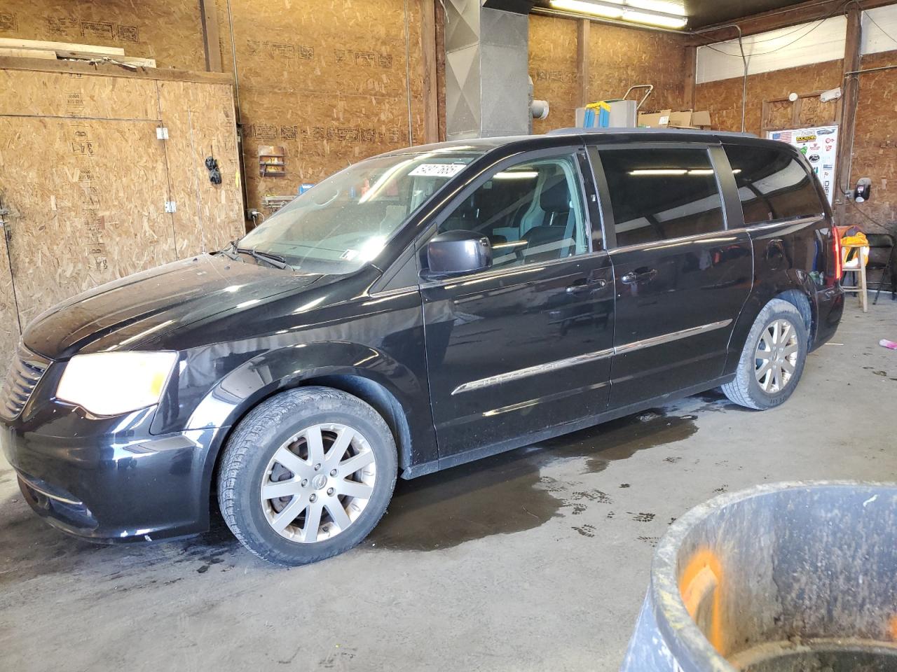 2015 Chrysler Town & Country Touring продається в Ebensburg, PA - Mechanical