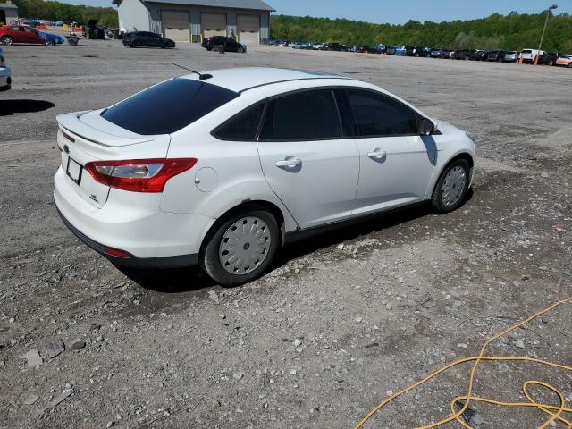Sedans FORD FOCUS 2013 White