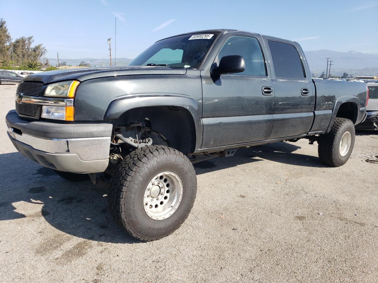 2003 Chevrolet Silverado K1500 Heavy Duty for Sale in Van Nuys, CA - Side