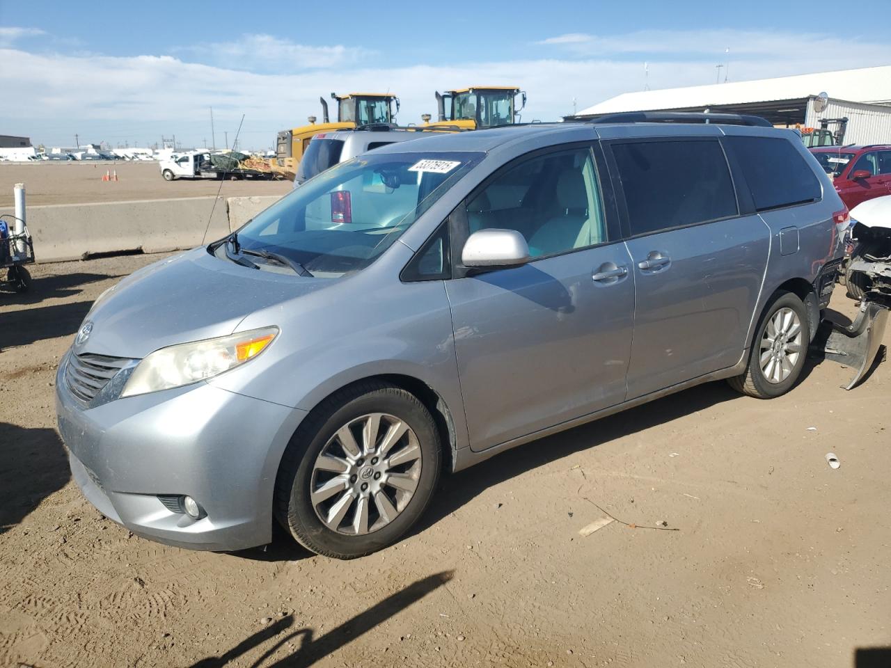 Brighton, CO에서 판매 중인 2011 Toyota Sienna Xle - Hail