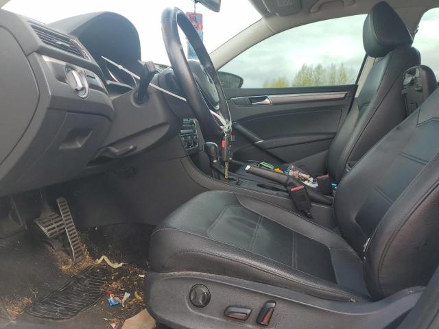  VOLKSWAGEN PASSAT 2017 Белый