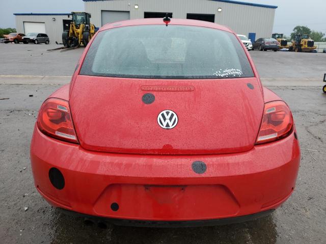  VOLKSWAGEN BEETLE 2015 Красный