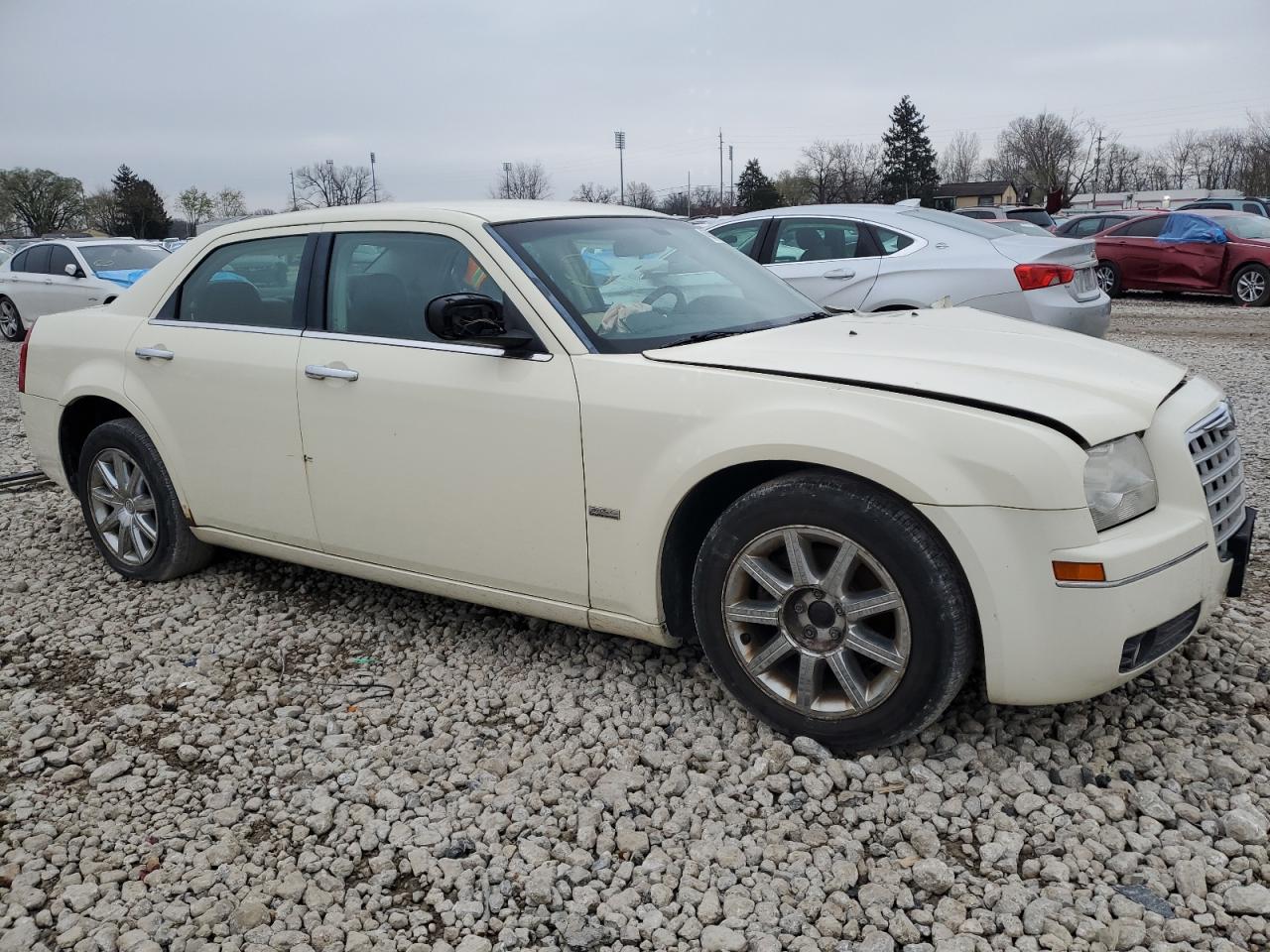 2010 Chrysler 300 - Image 4