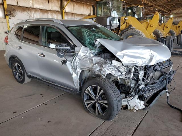  NISSAN ROGUE 2018 Серебристый