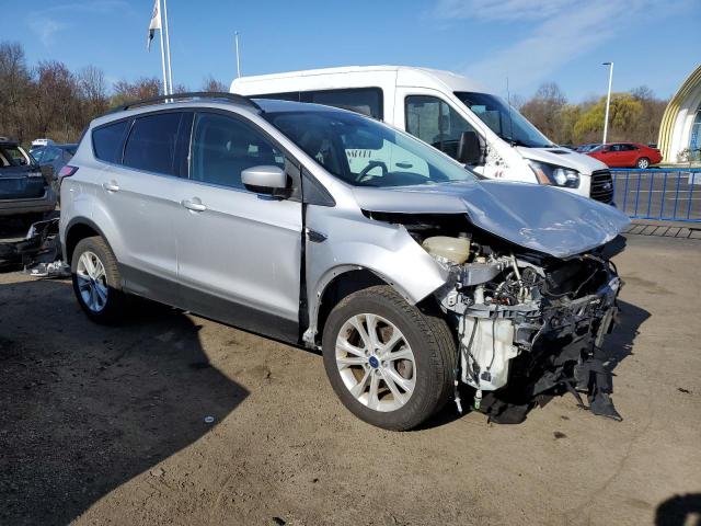  FORD ESCAPE 2018 Сріблястий