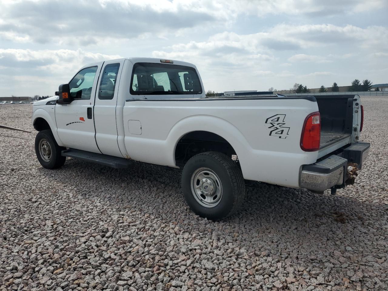 2015 Ford F250 - Image 2